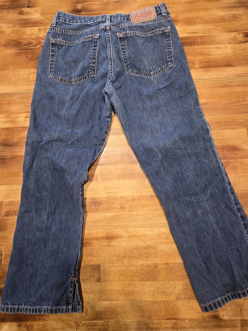 Guess Womans Relaxed Fit Blue Mid Calf Jeans - Picture 7 of 8